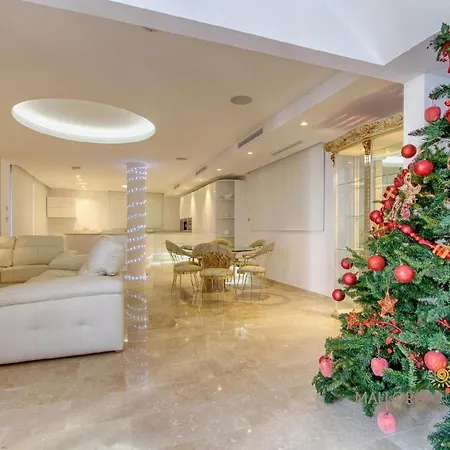 Feriehus Mit Privatpool Fuer 10 Personen Ca 543 Qm In Portals Nous, Mallorca Suedwestkueste Von Mallorca Portals Nous (Mallorca)